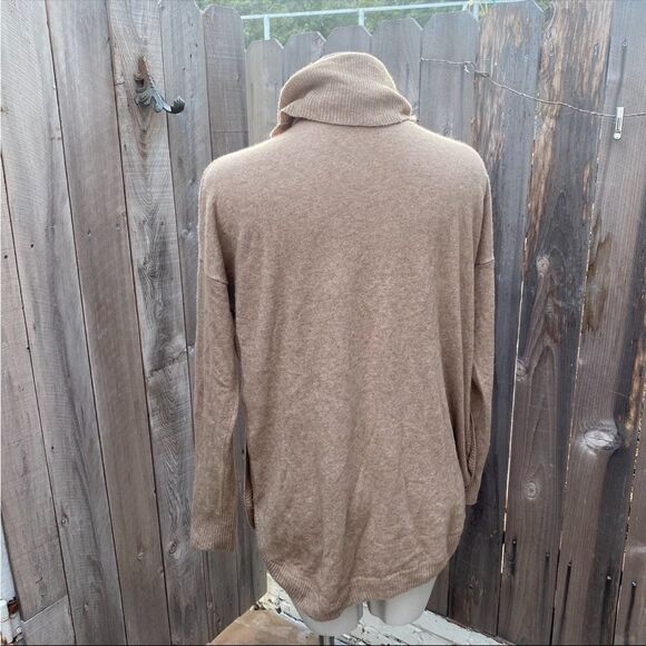 Madewell Women's Crestland Side-Button Turtleneck Tunic Sweater size Medium - Picture 3 of 6